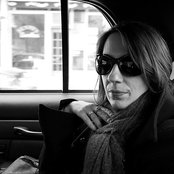 Julia Kent - List pictures