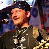 Stoney Larue - List pictures