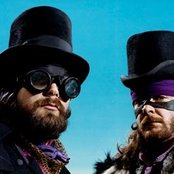 Marmaduke Duke - List pictures