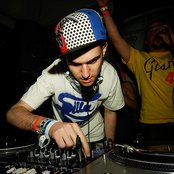 A-trak - List pictures