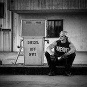 Avery Watts - List pictures