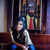 Crystal Shawanda - List pictures