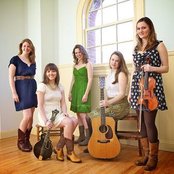 Della Mae - List pictures