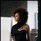 Leah Smith - List pictures