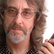 Gordon Giltrap - List pictures