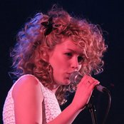 Beth Rowley - List pictures