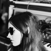 I Break Horses - List pictures