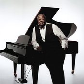 Oscar Peterson - List pictures