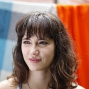 Tiê - List pictures