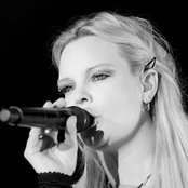 Anette Olzon - List pictures