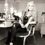 Kerry Ellis - List pictures