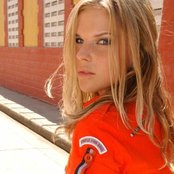 Ana Johnsson - List pictures