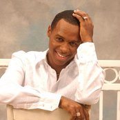 Micah Stampley - List pictures