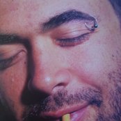 Aaron Lewis - List pictures