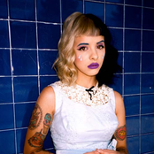 Melanie Martinez - List pictures