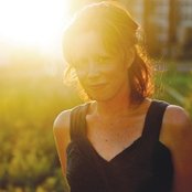 Sara Groves - List pictures
