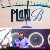 Carlos Jean - List pictures