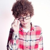 Plug In Stereo - List pictures