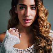 Delilah - List pictures