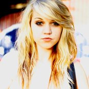 Riley Biederer - List pictures