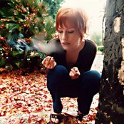 Esthero - List pictures