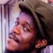 Dennis Brown - List pictures