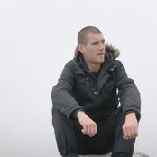 4real - List pictures