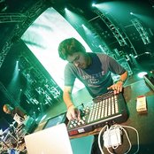 Gui Boratto - List pictures