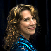 Beth Nielsen Chapman - List pictures