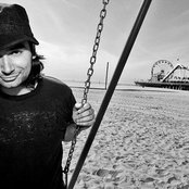 Constantine Maroulis - List pictures