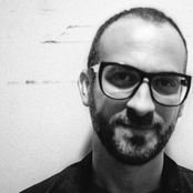 Lucas Santtana - List pictures