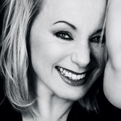 Louise Hoffsten - List pictures