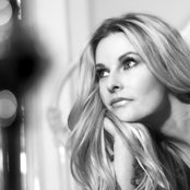 Elizabeth Cook - List pictures