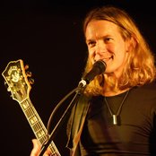 Billy Mclaughlin - List pictures