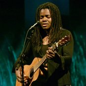 Tracy Chapman - List pictures