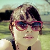 Kate Earl - List pictures