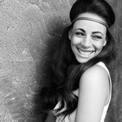 Tina - List pictures