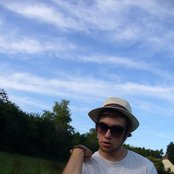 Bobby Long - List pictures