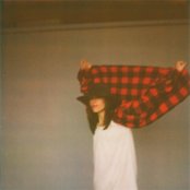 Lia Ices - List pictures