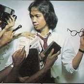 Chrisye - List pictures