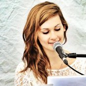 Zoë Phillips - List pictures