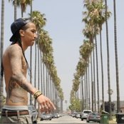 J-lie - List pictures