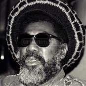 Johnny Clarke - List pictures