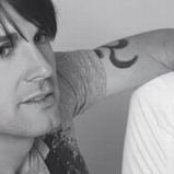 Axel Fernando - List pictures