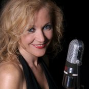 Nicki Parrott - List pictures