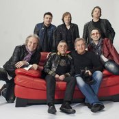 Parni Valjak - List pictures