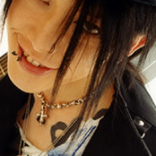 Miyavi - List pictures