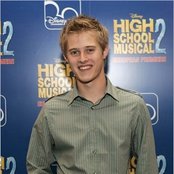 Lucas Grabeel - List pictures