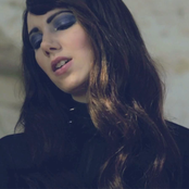 Queen Of Hearts - List pictures