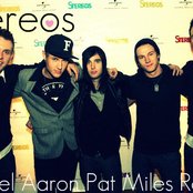 Stereos - List pictures